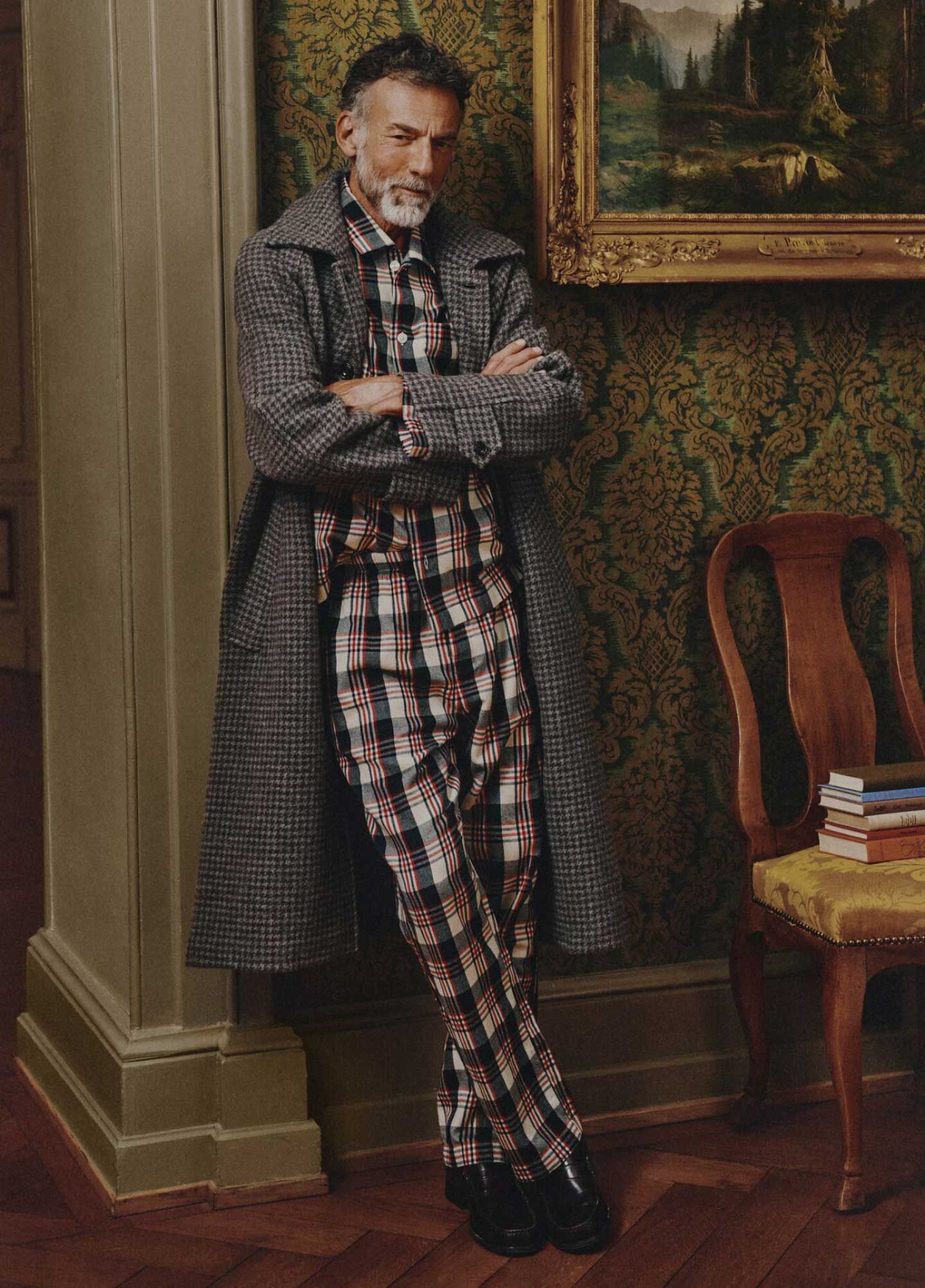 Caja de regalo con pijama de franela a cuadros