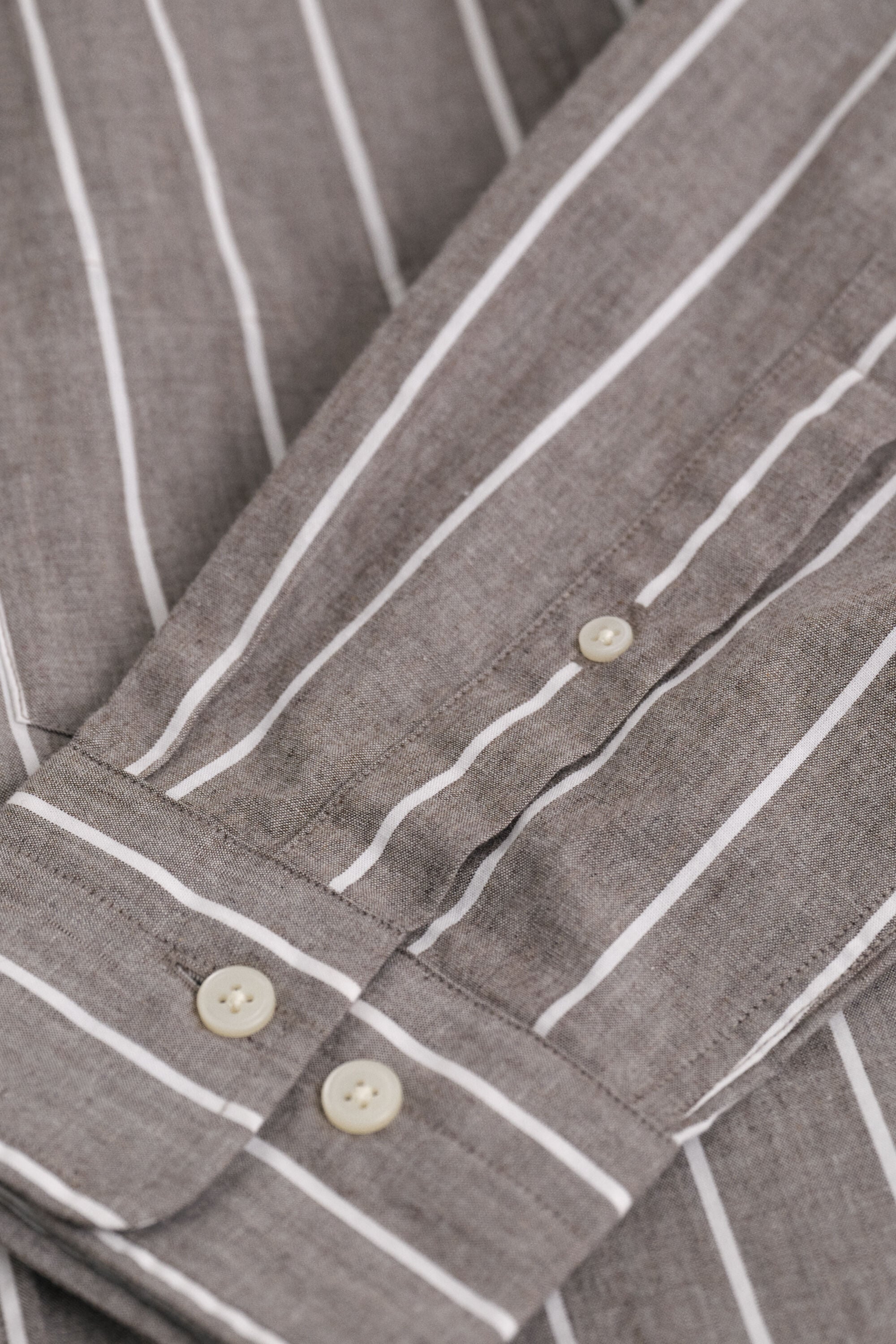 Camisa de popelina jaspeada a rayas