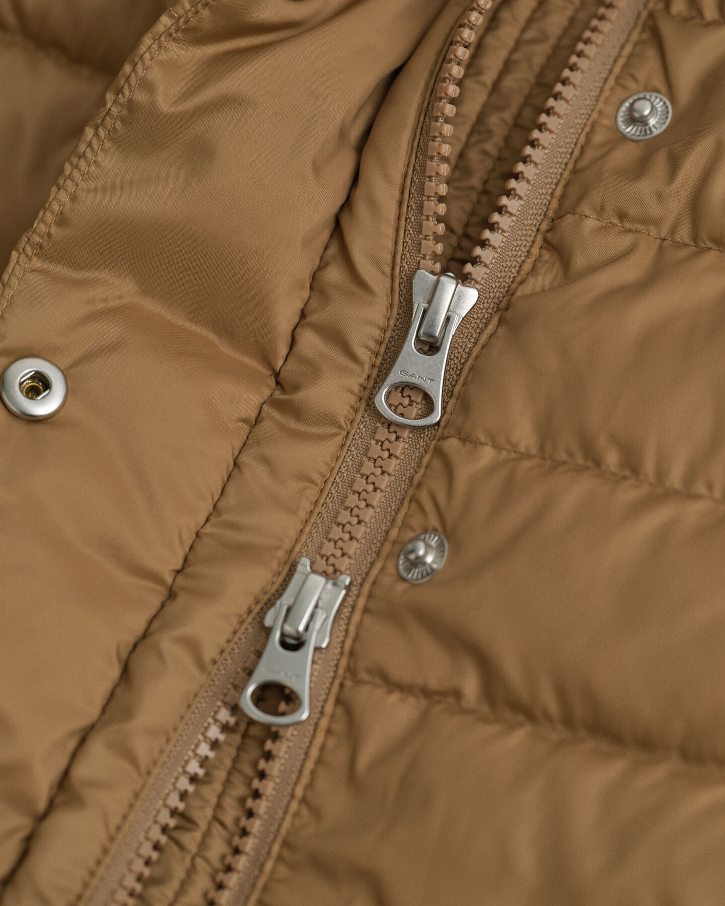 Chaqueta de plumón ligera