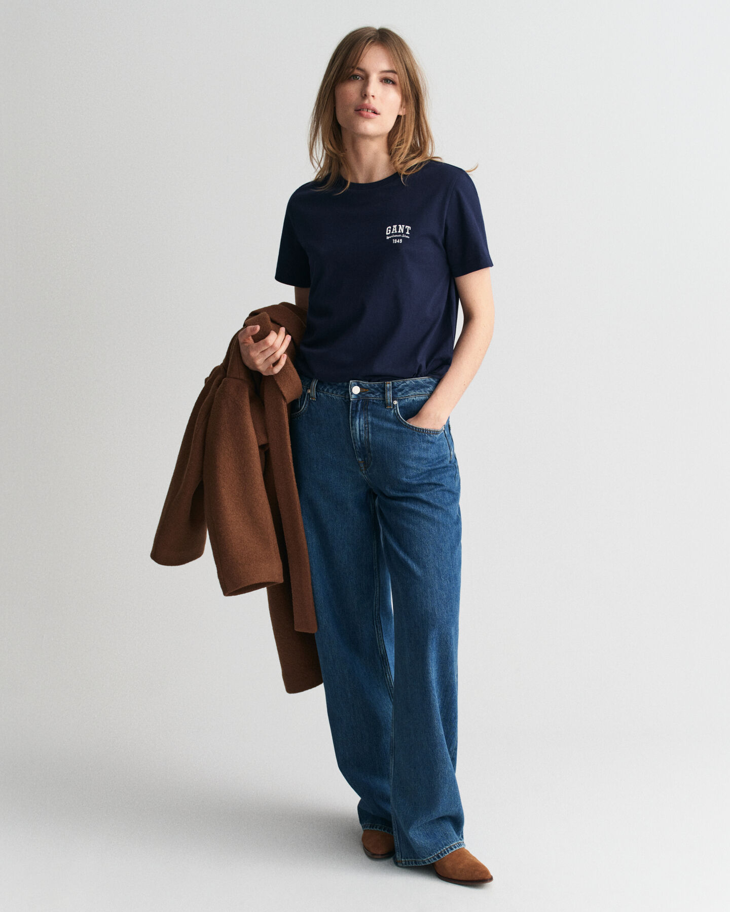 Camiseta con dise&ntilde;o de peque&ntilde;as dimensiones