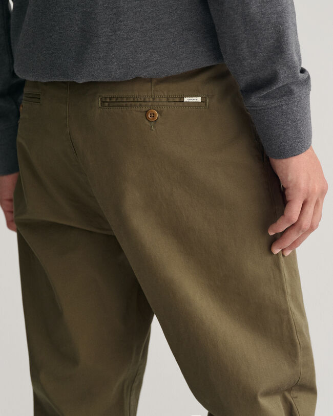 Pantalones chinos de sarga
