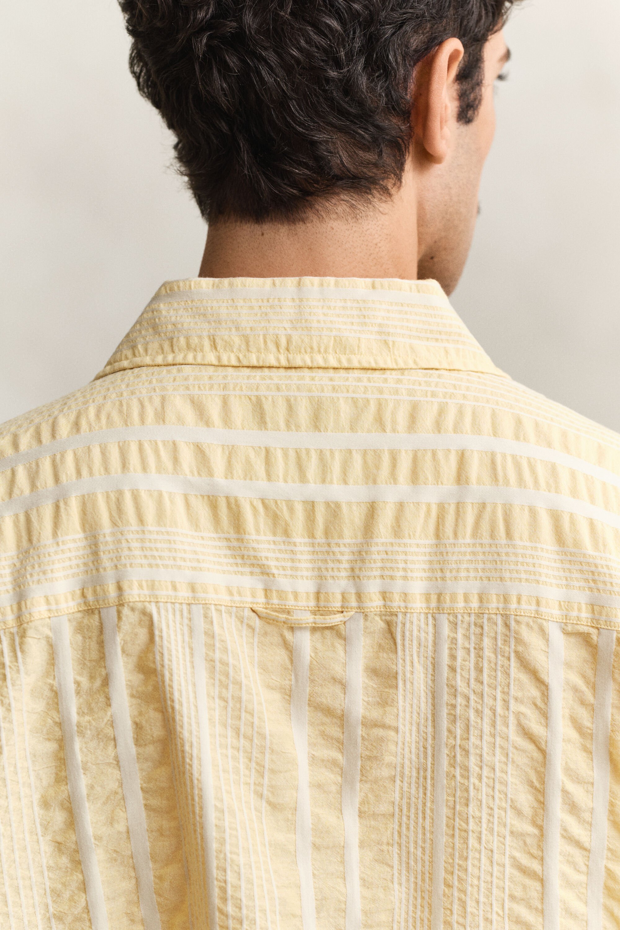 Camisa de manga corta de sirsaca