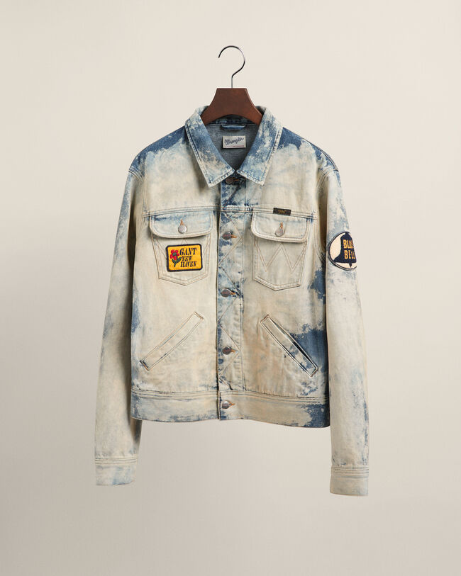 Cazadora vaquera Wrangler x GANT decolorada