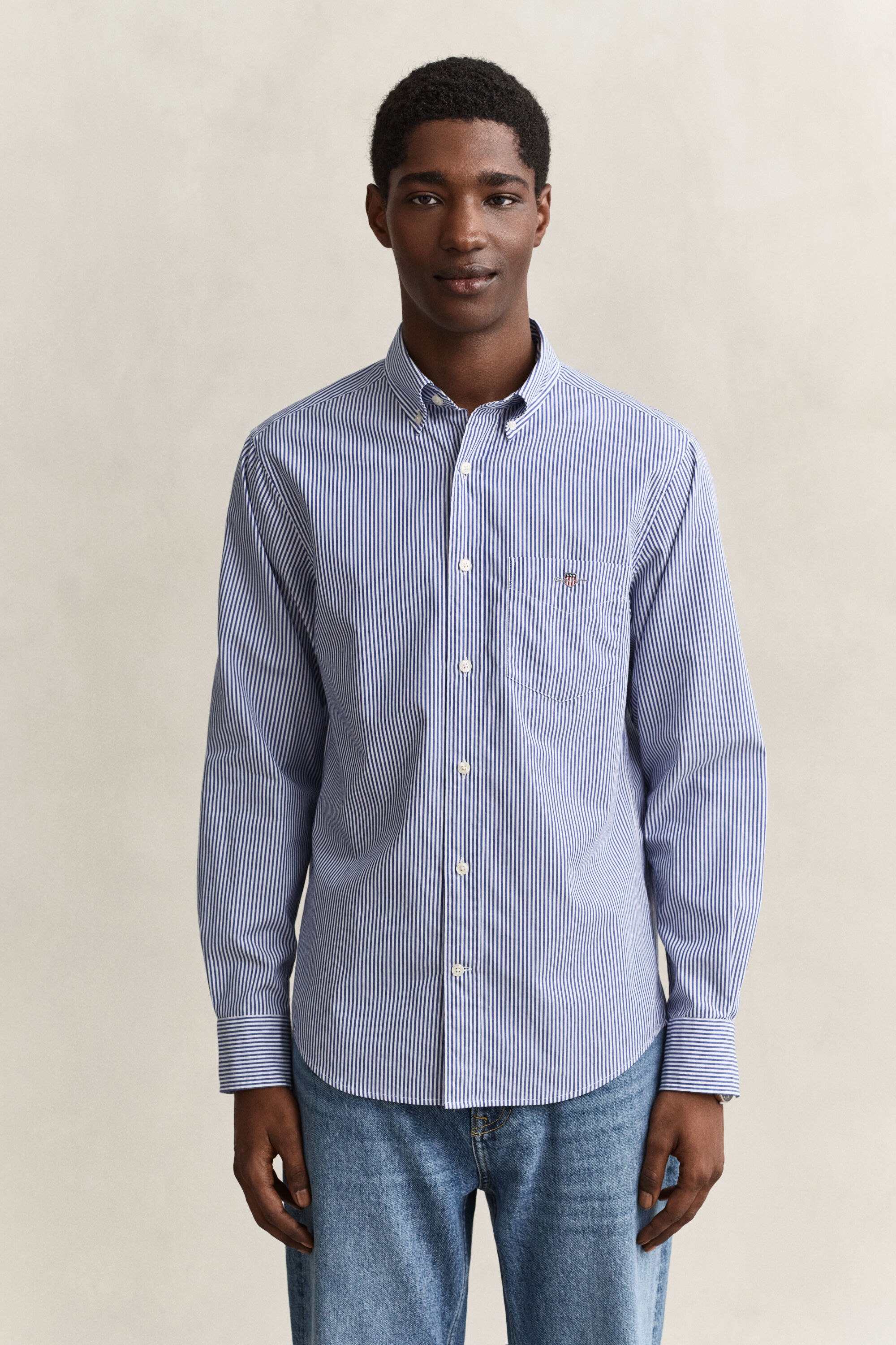 Camisa de popelina Regular Fit clásica de rayas