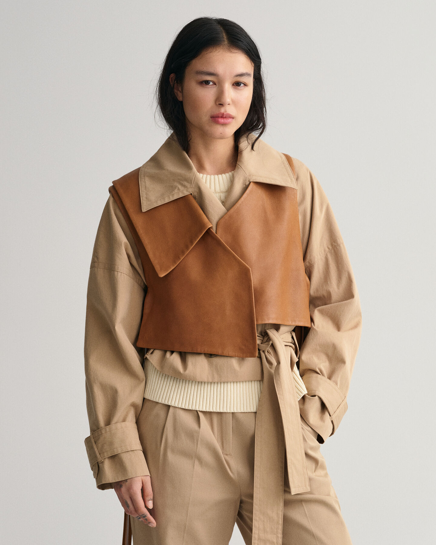 Chaleco de piel deconstruido