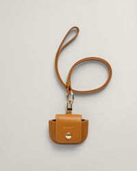 Bolso al cuello de piel