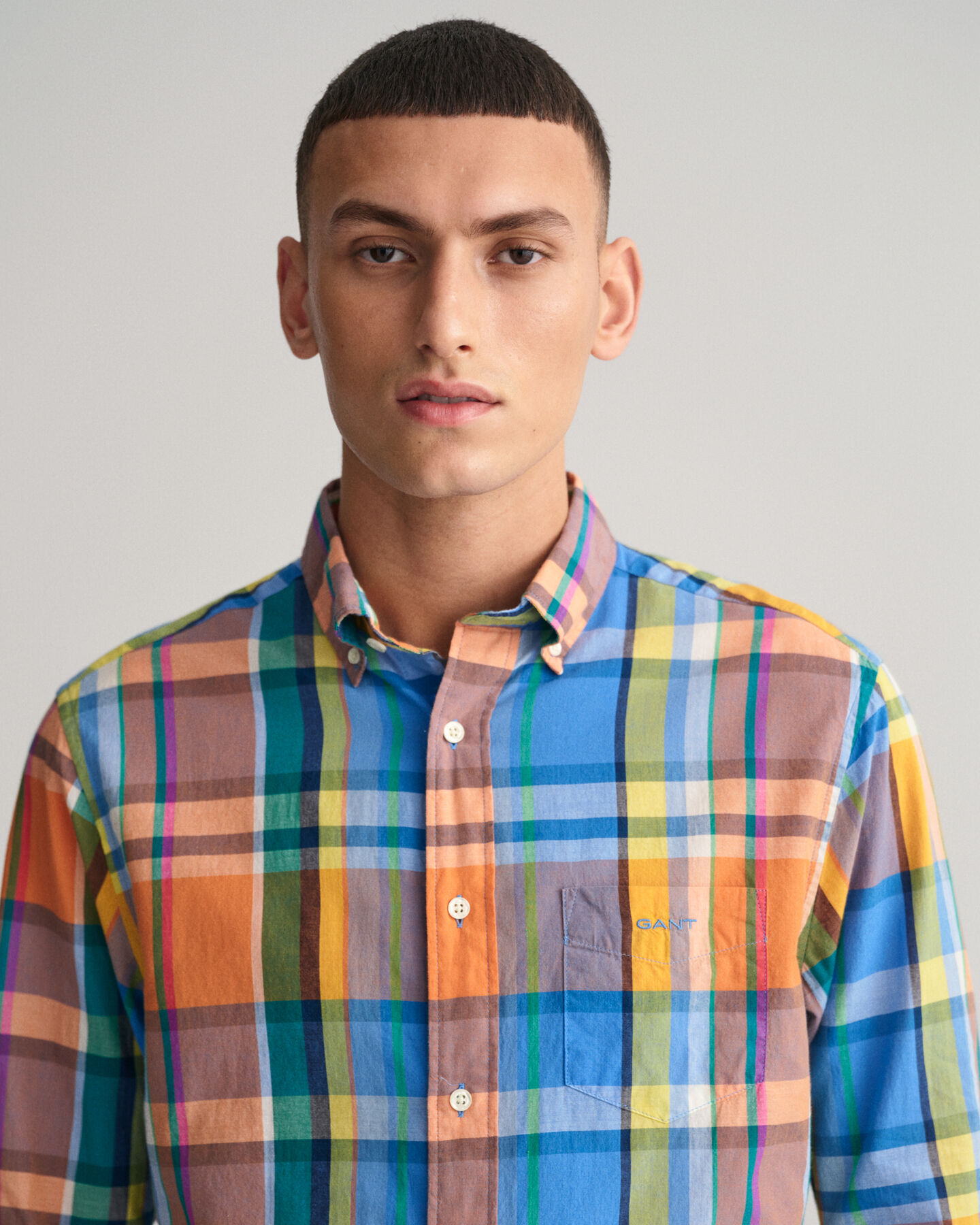 Camisa Regular Fit de madrás de colores