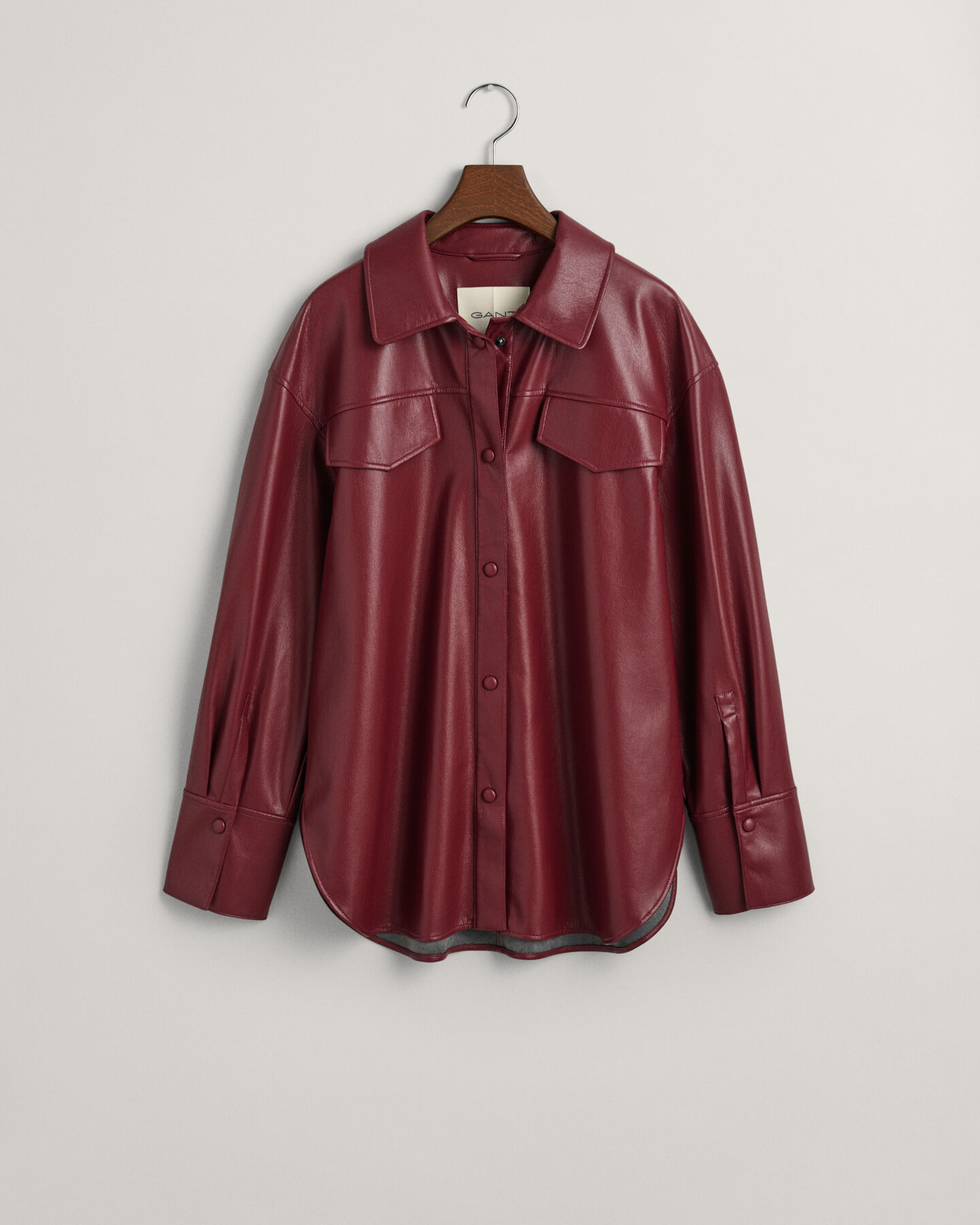 Sobrecamisa de piel sintética