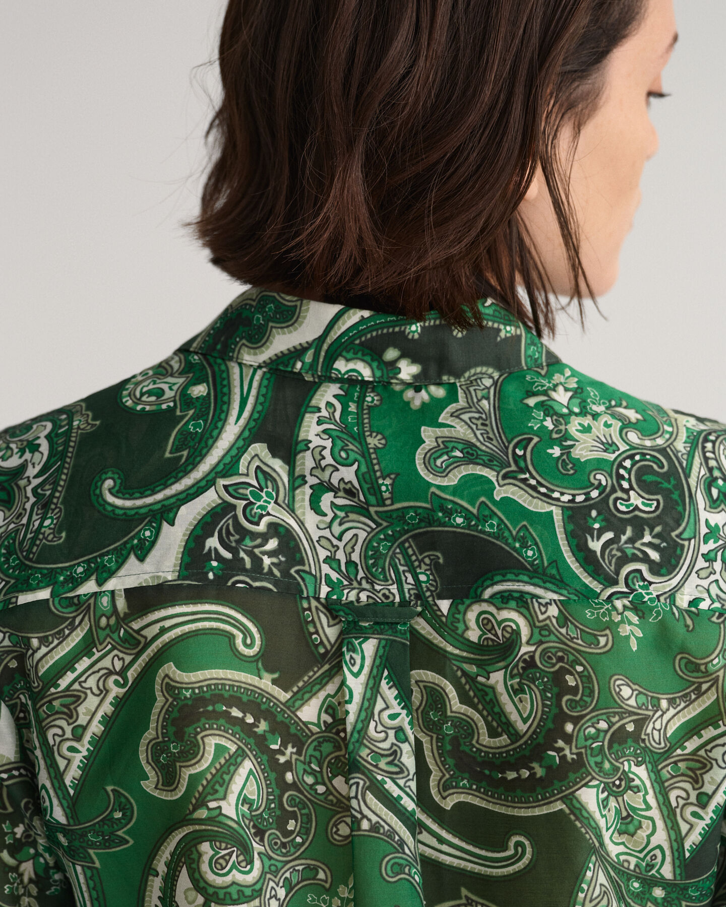 Camisa Regular Fit de seda y algod&oacute;n con estampado de cachemir