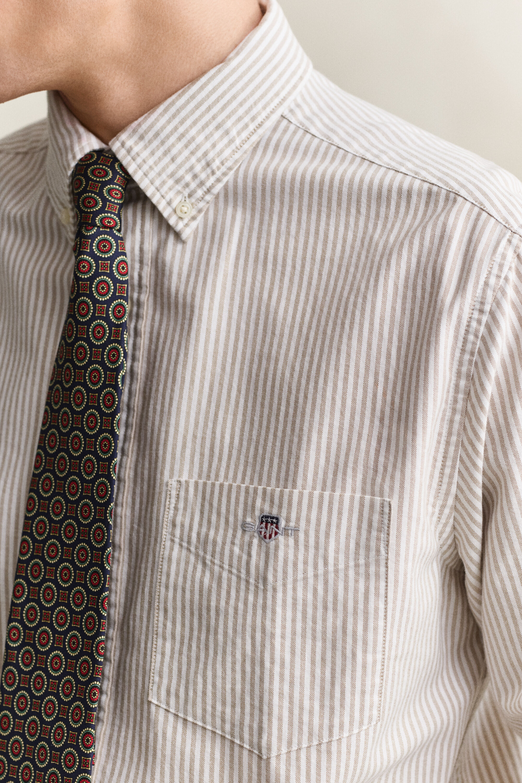 Camisa Oxford clásica de rayas finas
