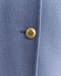 Chaquetón con detalle cosido a mano