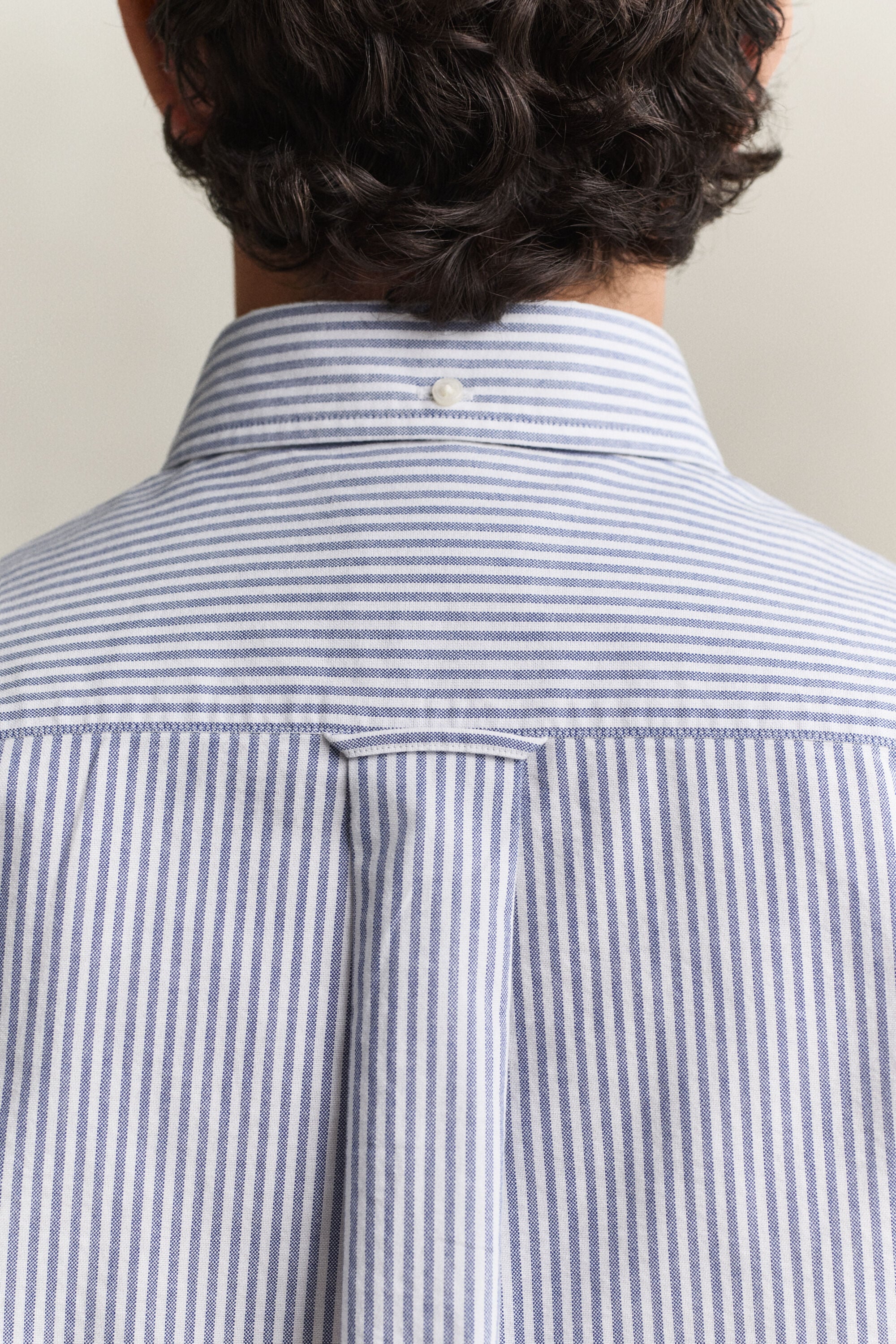 Camisa Oxford clásica de rayas finas