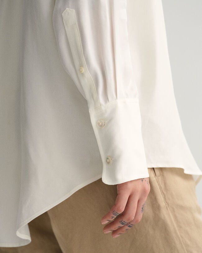 Camisa Relaxed Fit con bolsillo con solapa