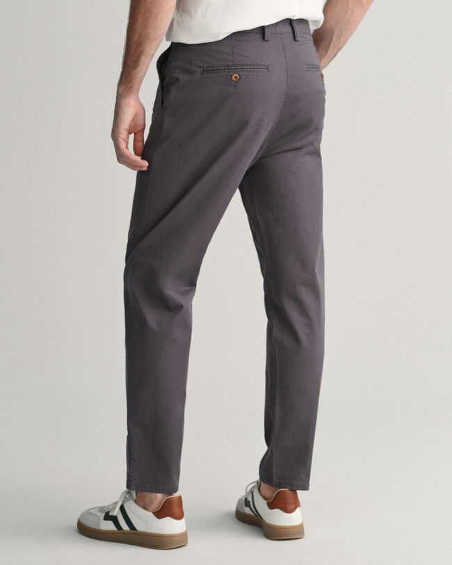 Pantalones chinos de sarga