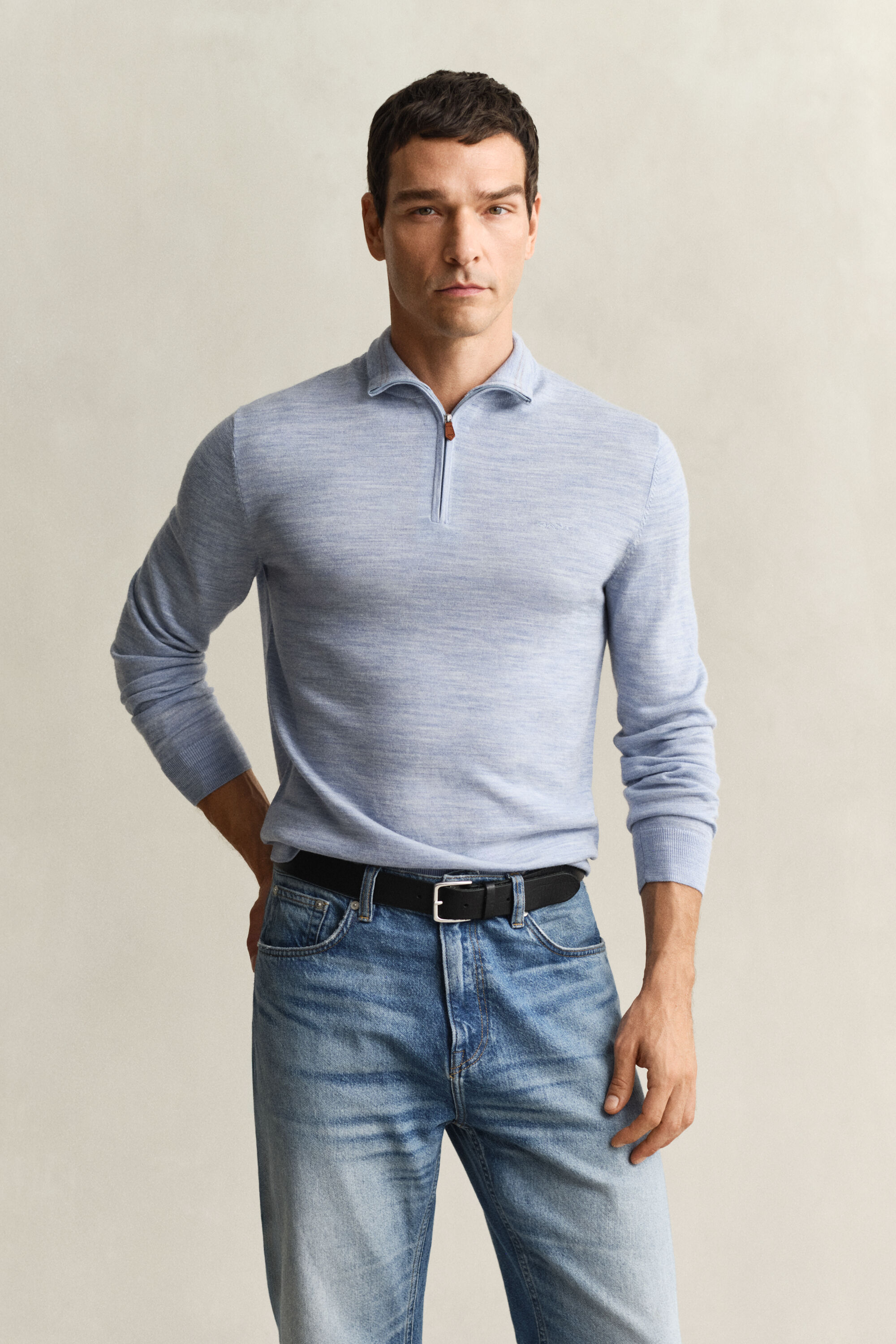 Jersey de lana merino extrafina con media cremallera