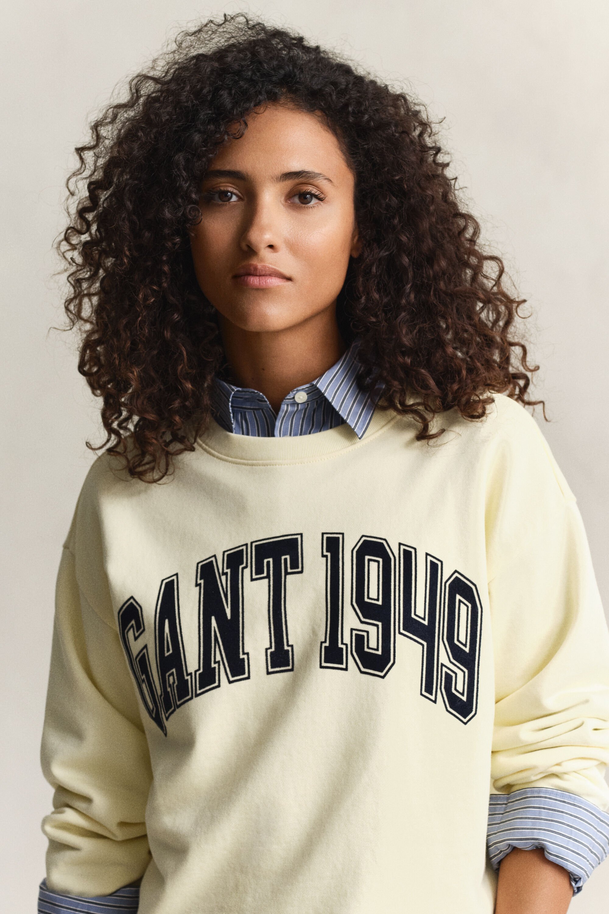 Sudadera de cuello redondo con gráfico