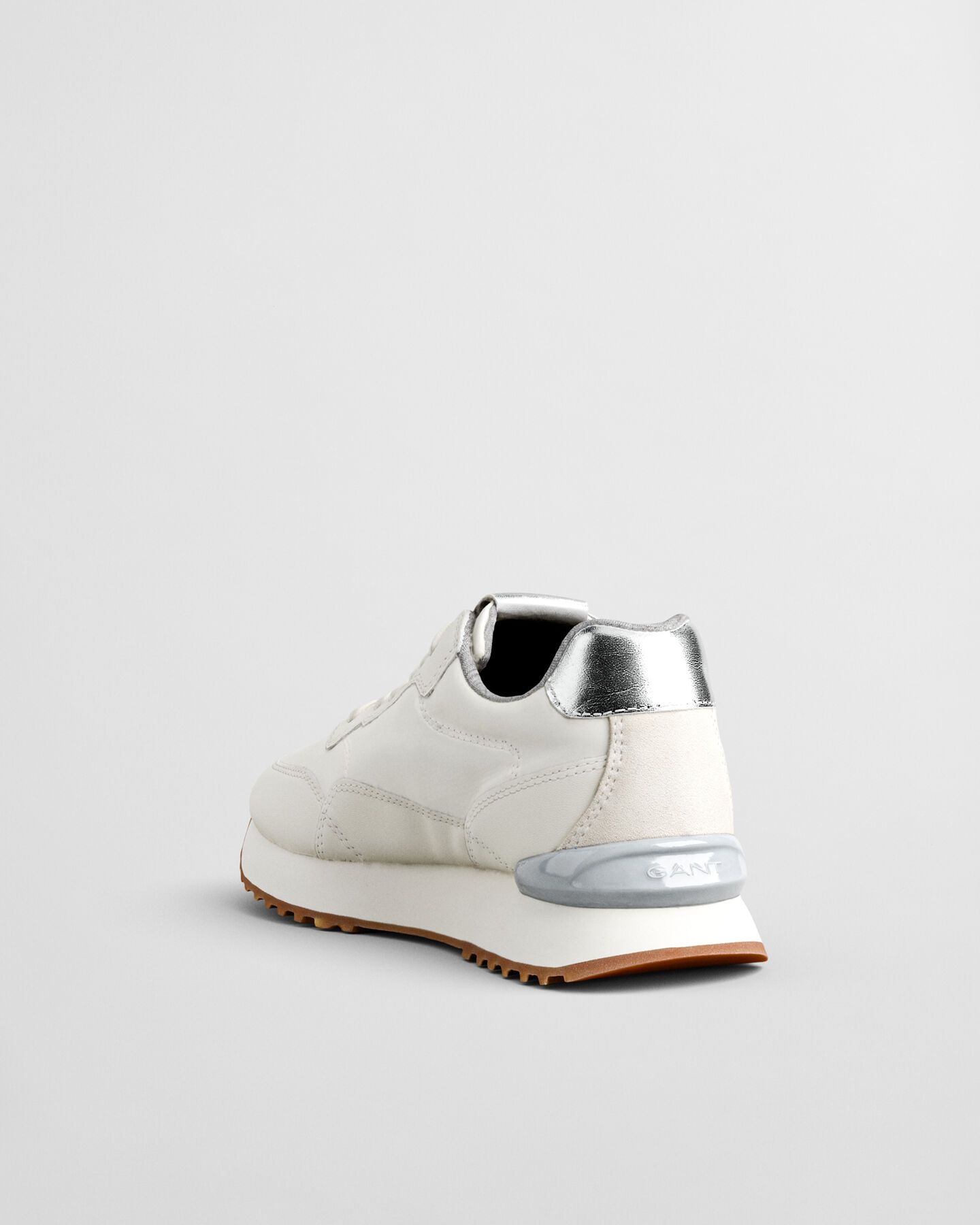 Zapatillas Bevinda de piel y nailon