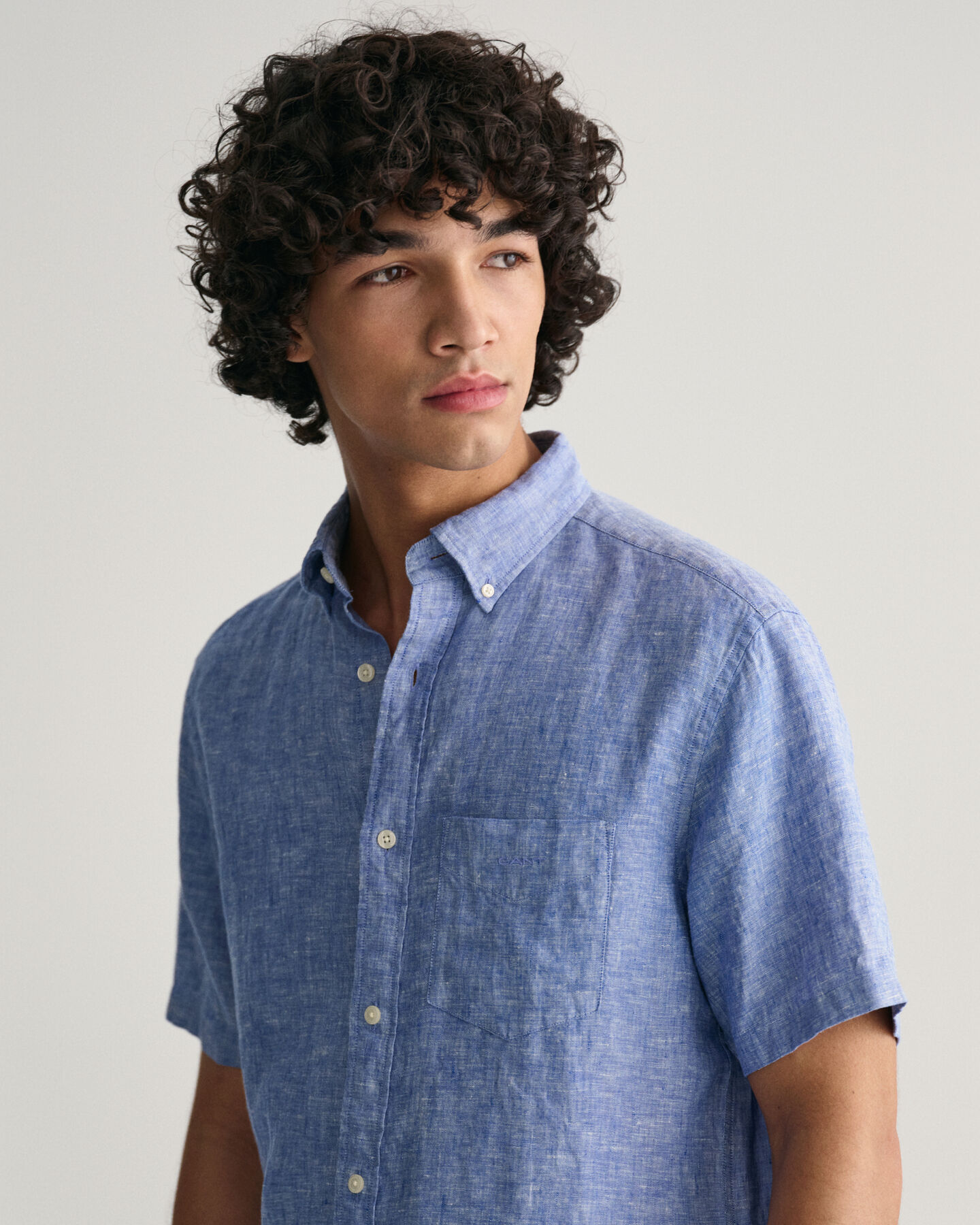 Camisa Regular Fit de manga corta y lino