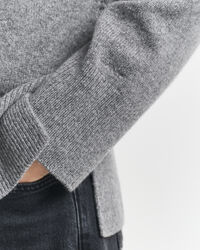 Jersey de cuello redondo en una suave mezcla de lana y cachemir