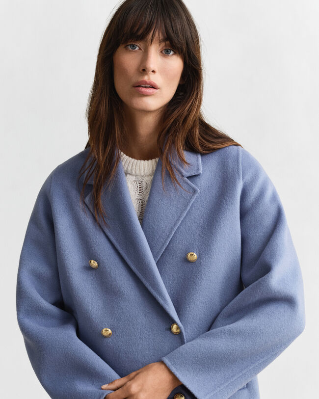 Chaquetón con detalle cosido a mano