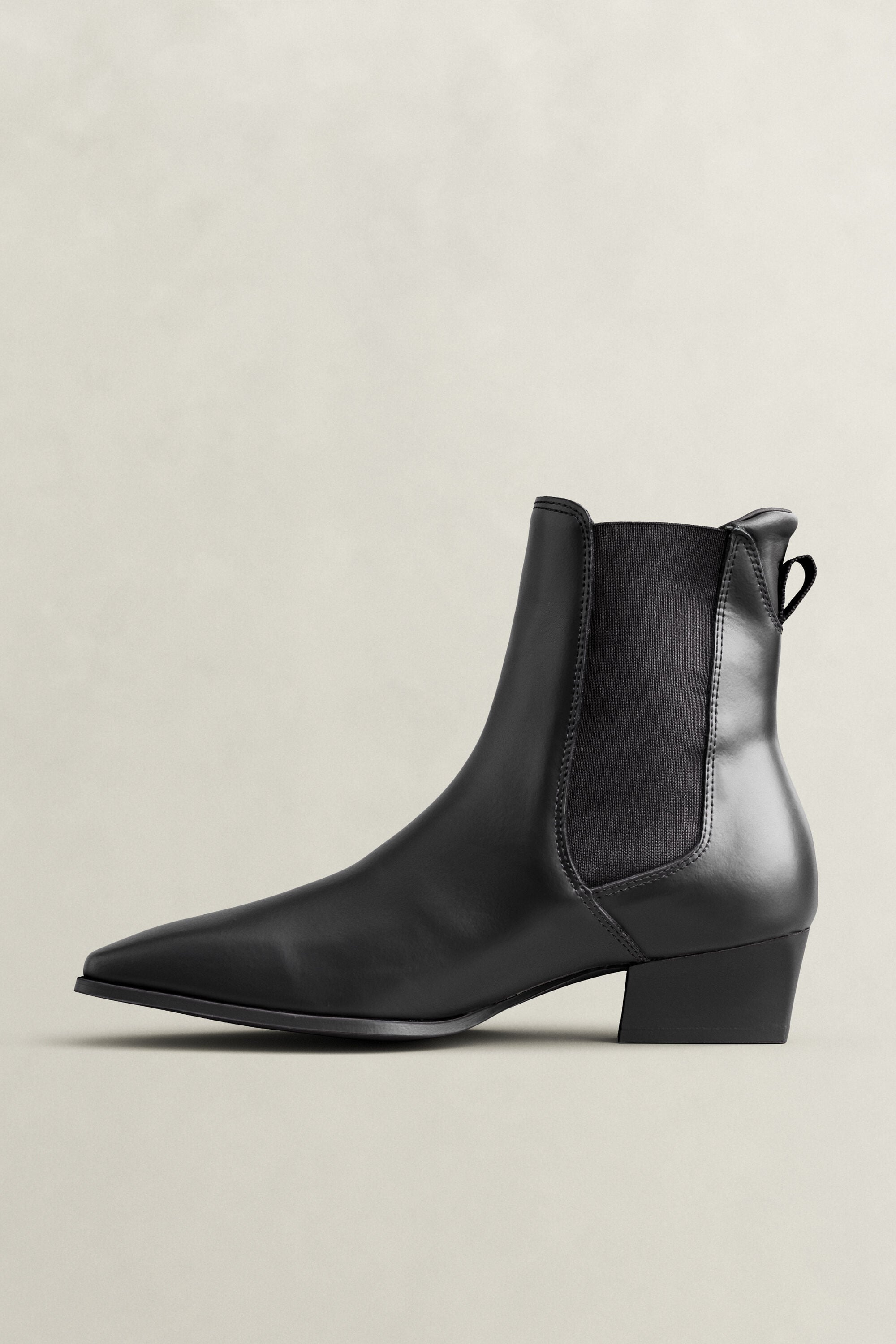 Botines Chelsea de piel Bassotte