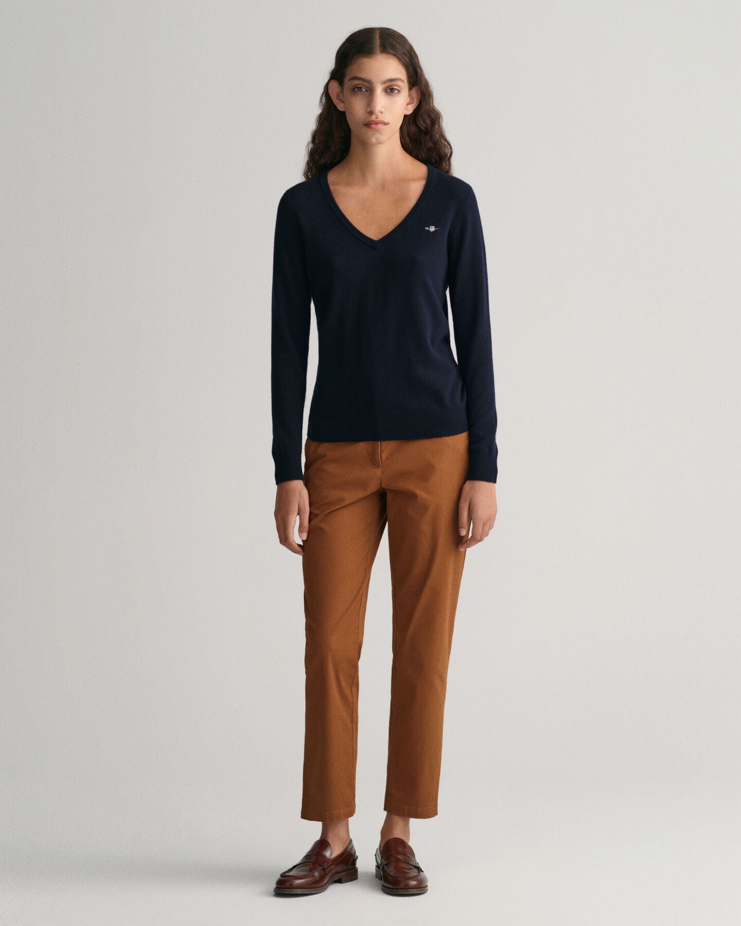 Jersey extrafino con cuello de pico