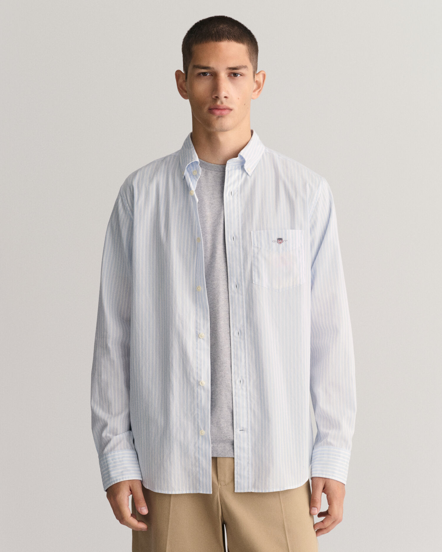Camisa Regular Fit de popelina a rayas GANT