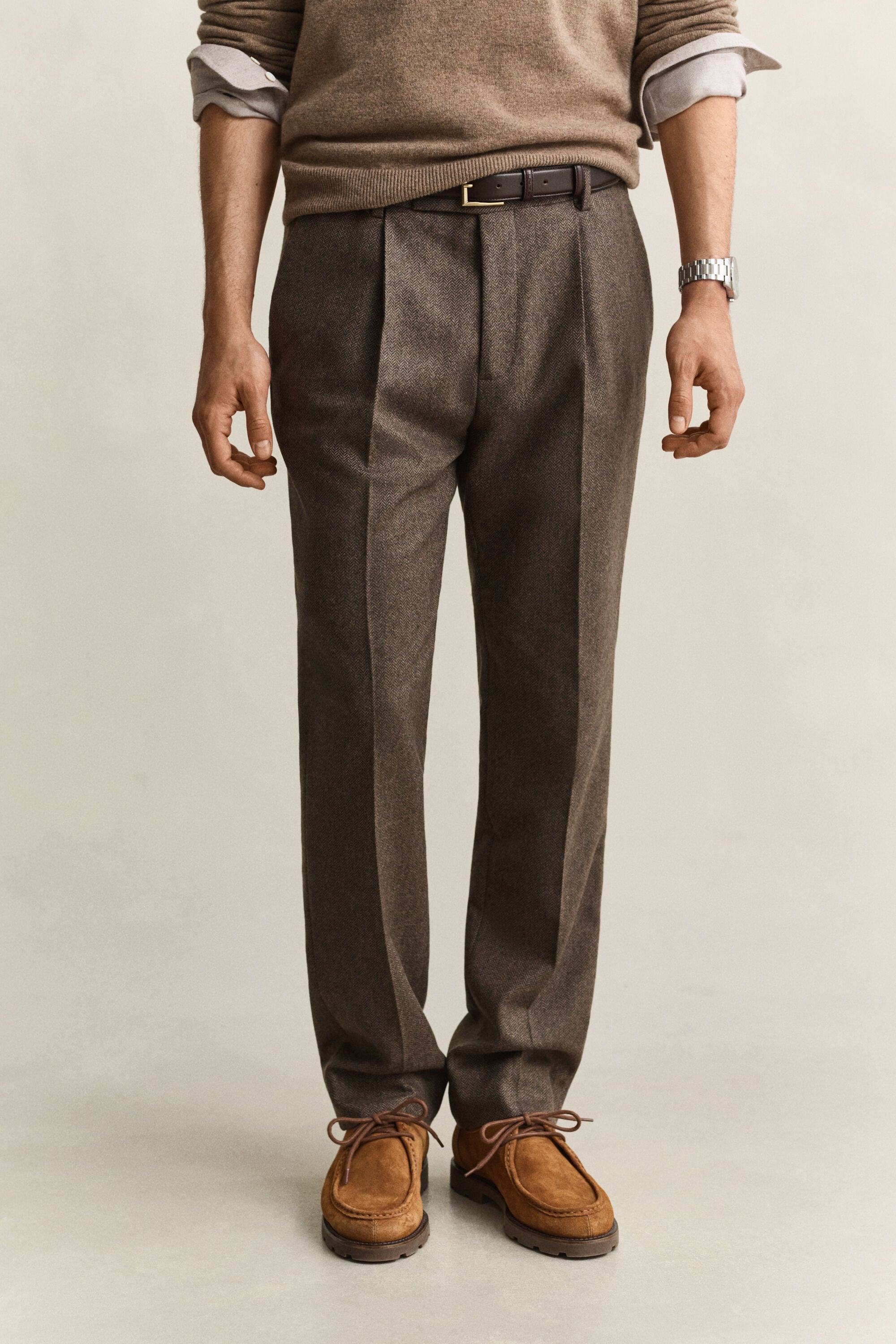 Pantalones de traje de lana con diseño de espiga