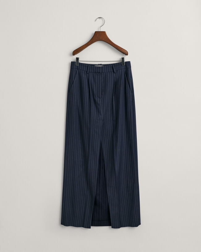 Falda maxi de raya diplomática plisada