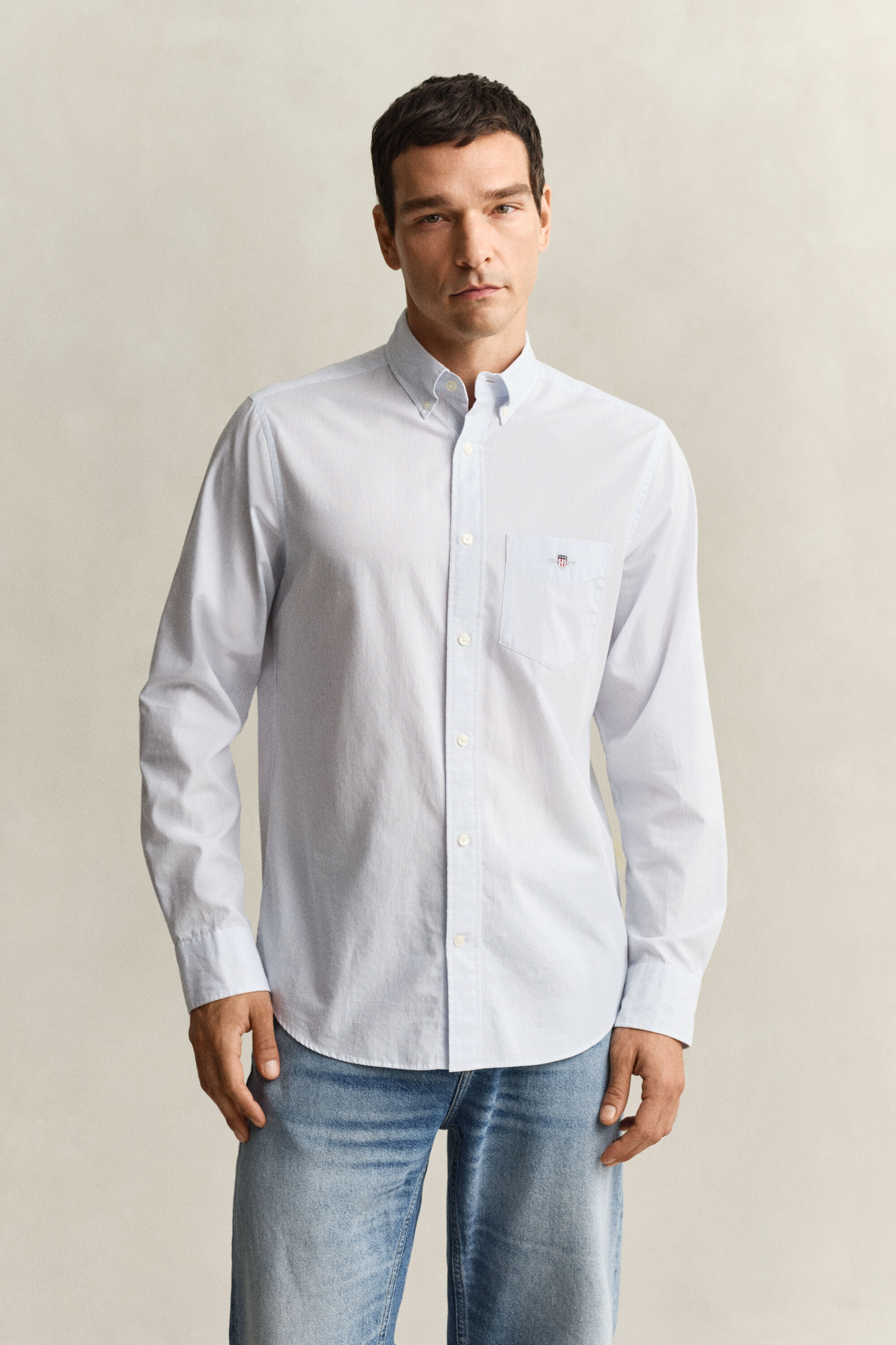 Camisa clásica de popelina de rayas finas