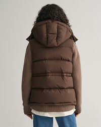 Chaleco de plum&oacute;n y largo medio