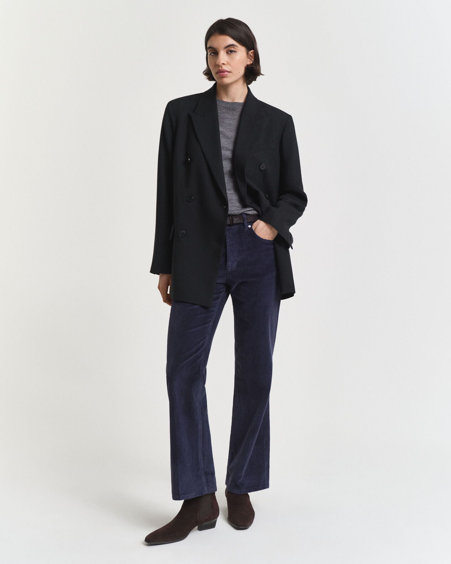 Vaqueros acampanados de pana