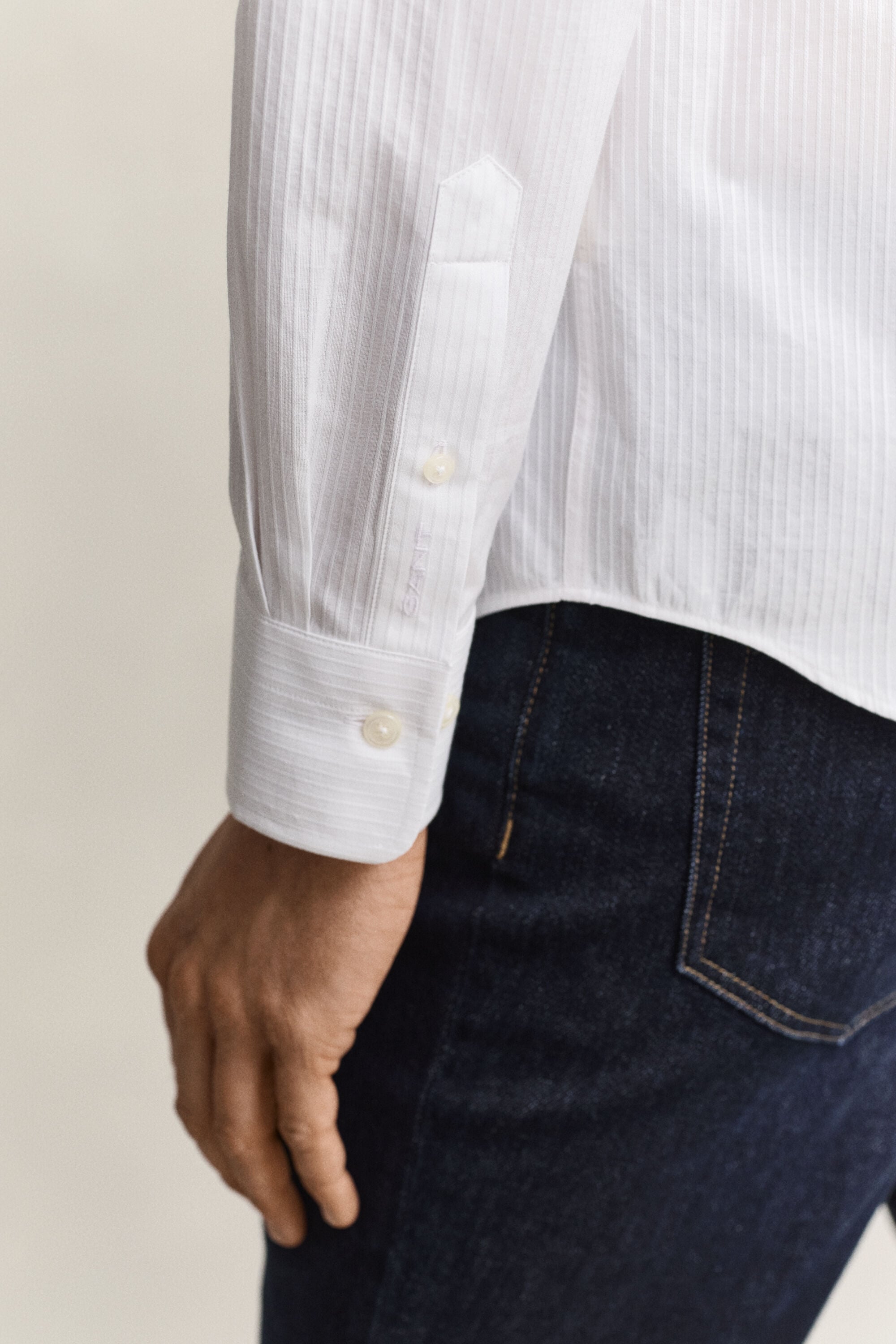 Camisa Regular Fit con textura labrada de rayas