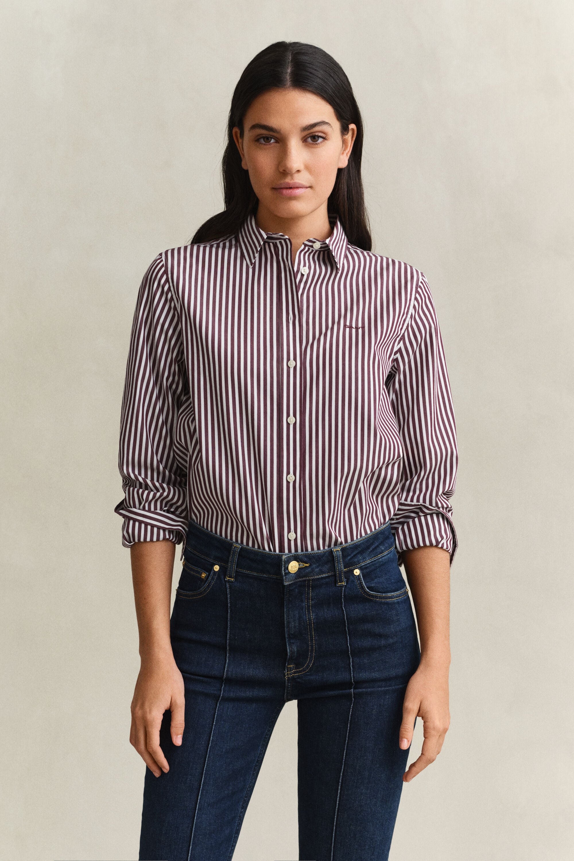 Camisa Regular Fit clásica de popelina a rayas