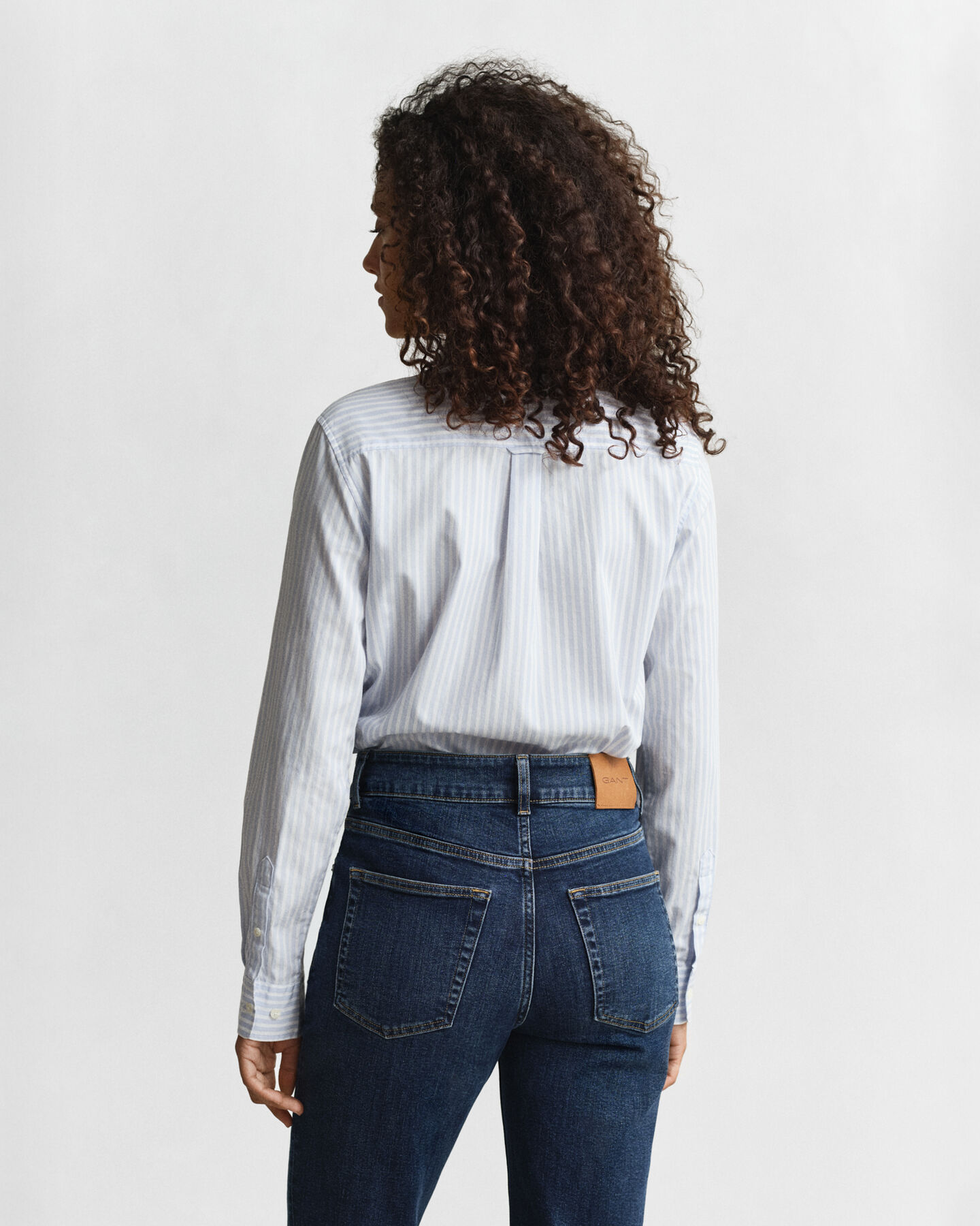 Camisa Regular Fit clásica de popelina a rayas