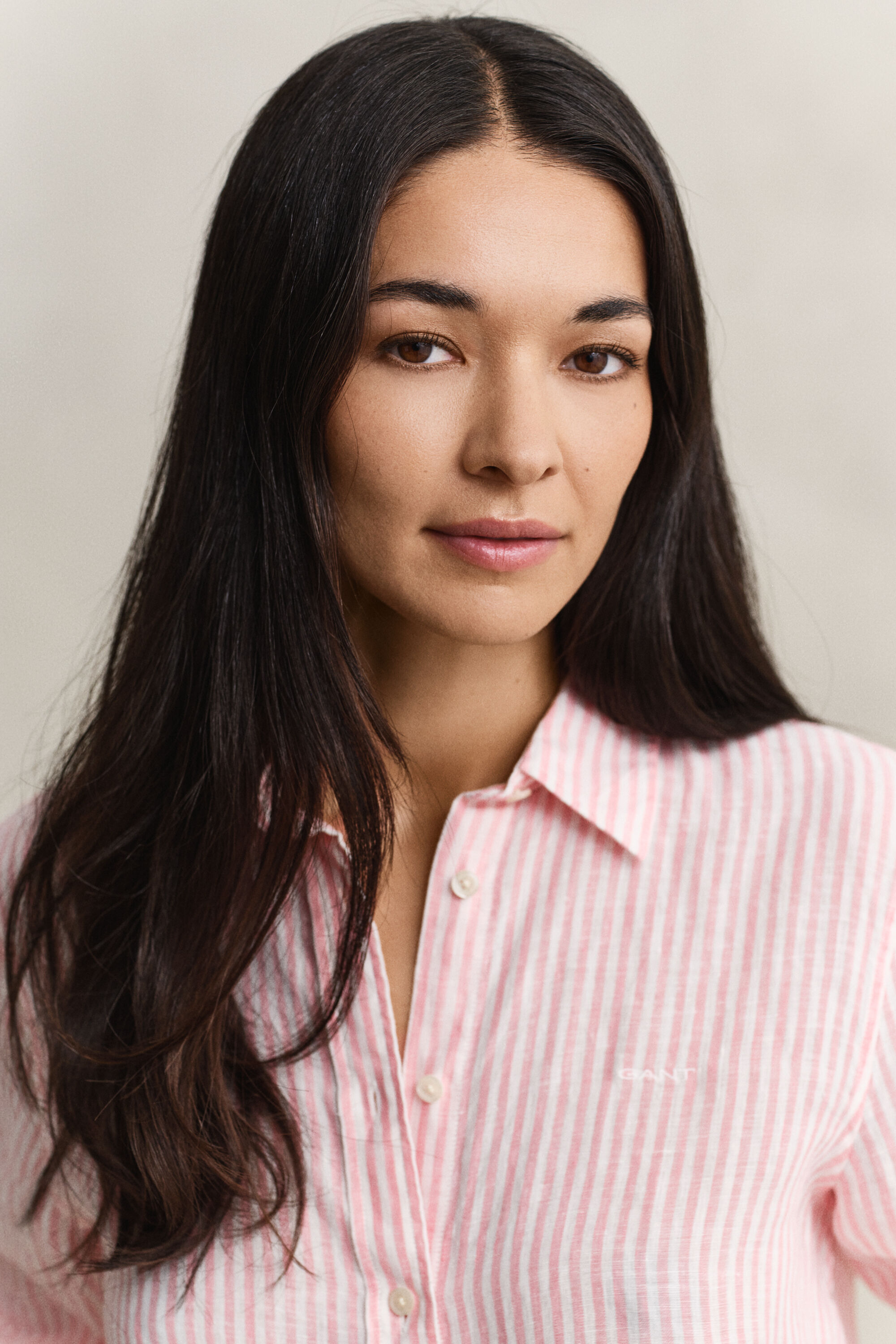 Camisa Regular Fit de lino a rayas