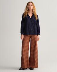 Blusa con cuello recto