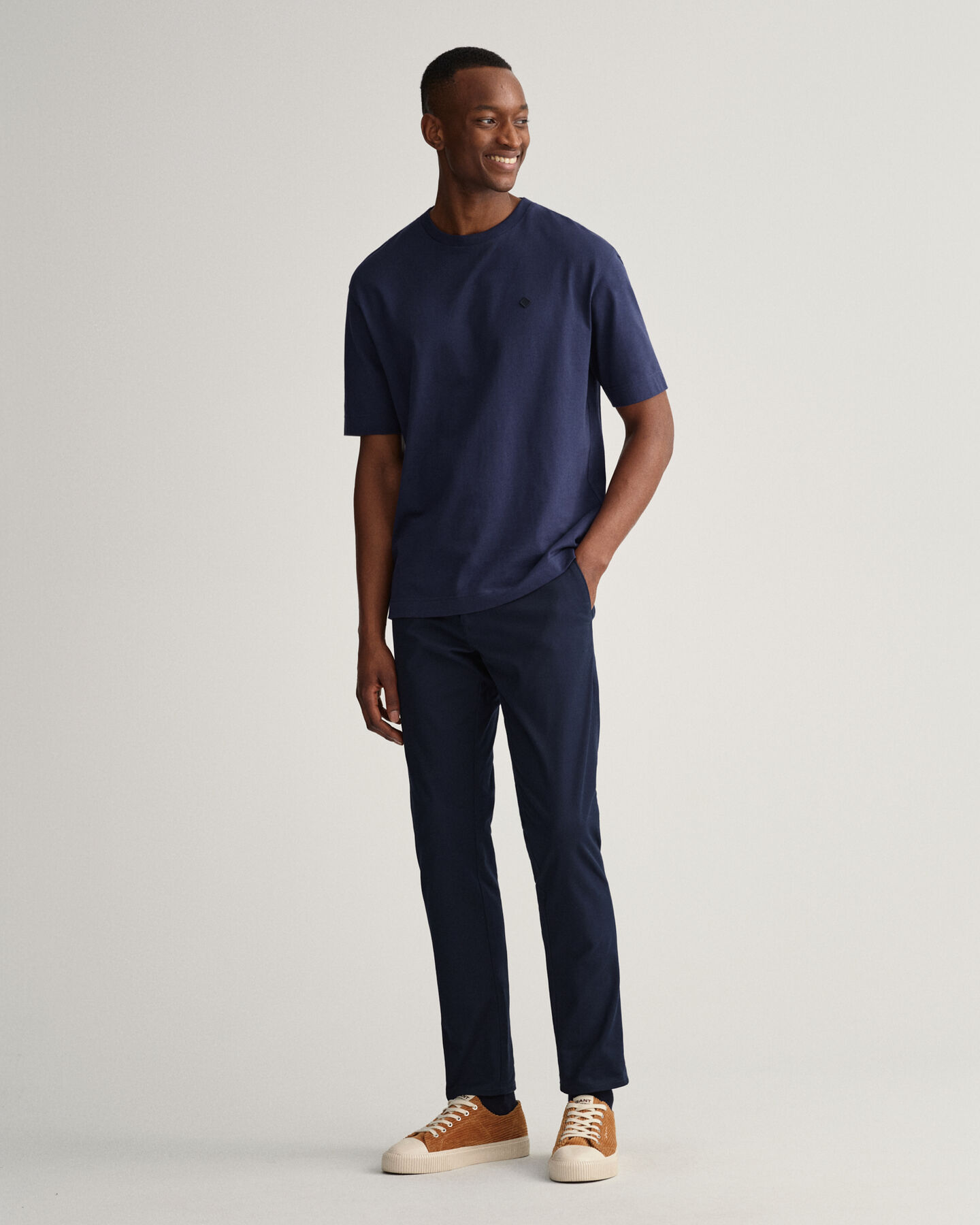 Pantalones chinos Slim Fit Tech Prep™ Hallden