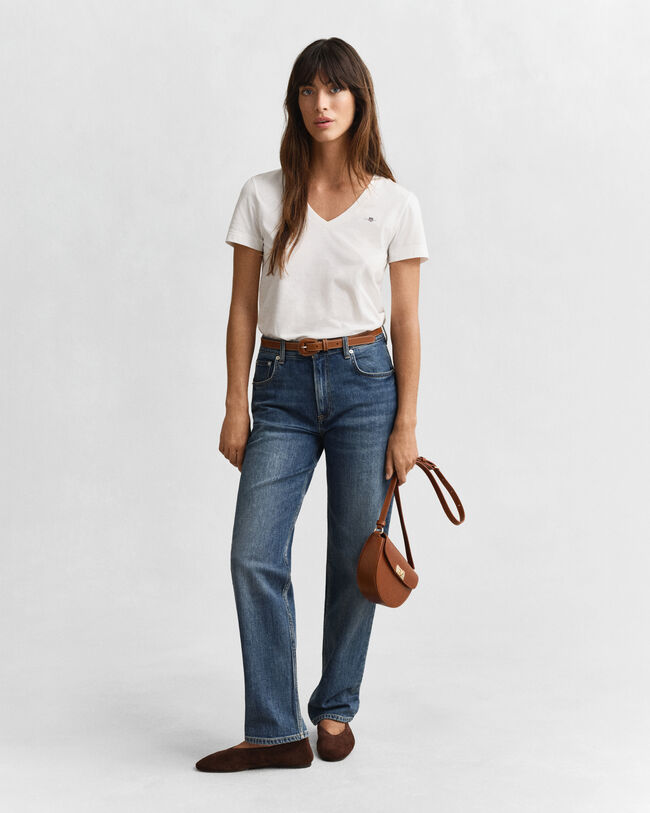 Camiseta Shield con cuello de pico