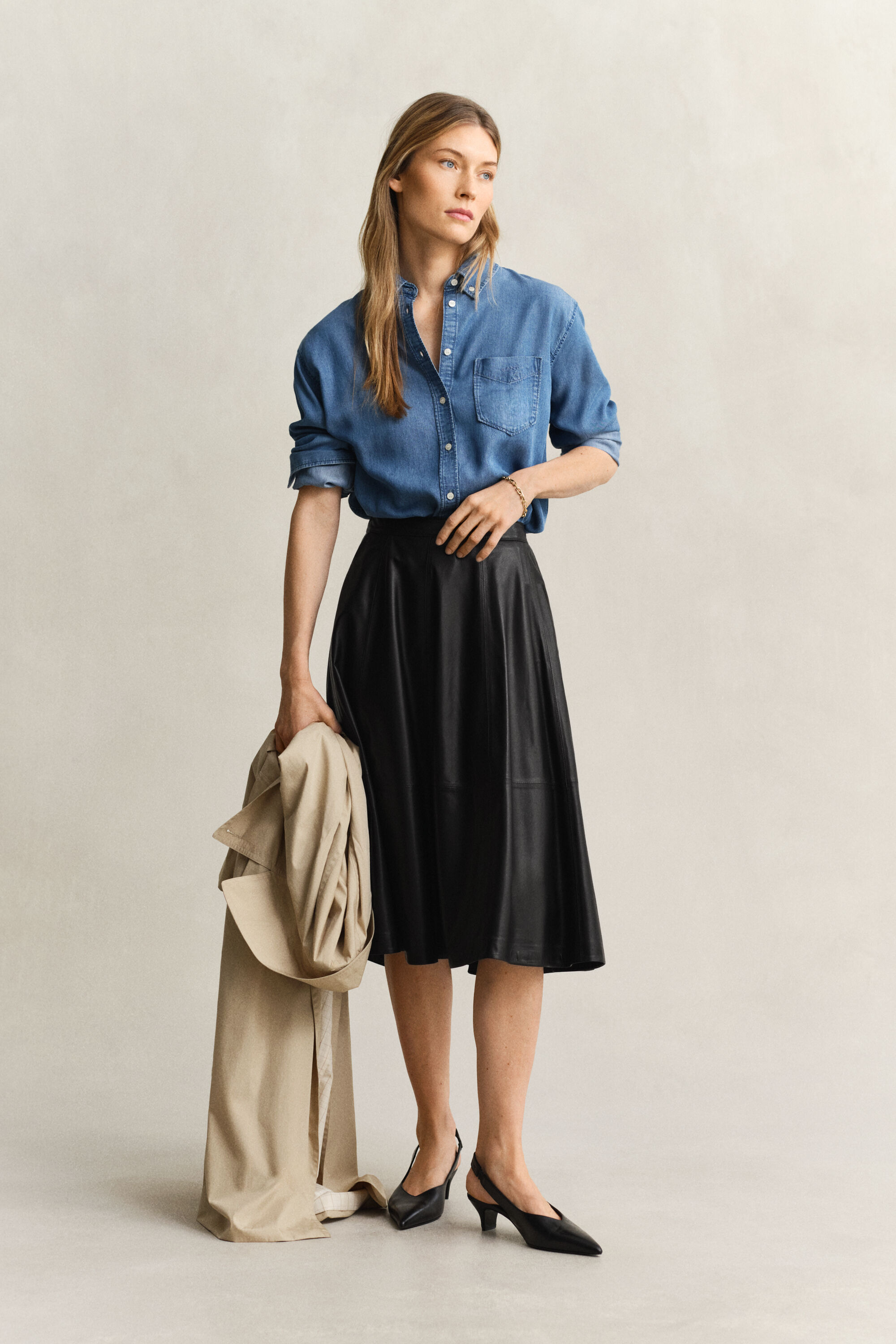 Falda de piel con vuelo