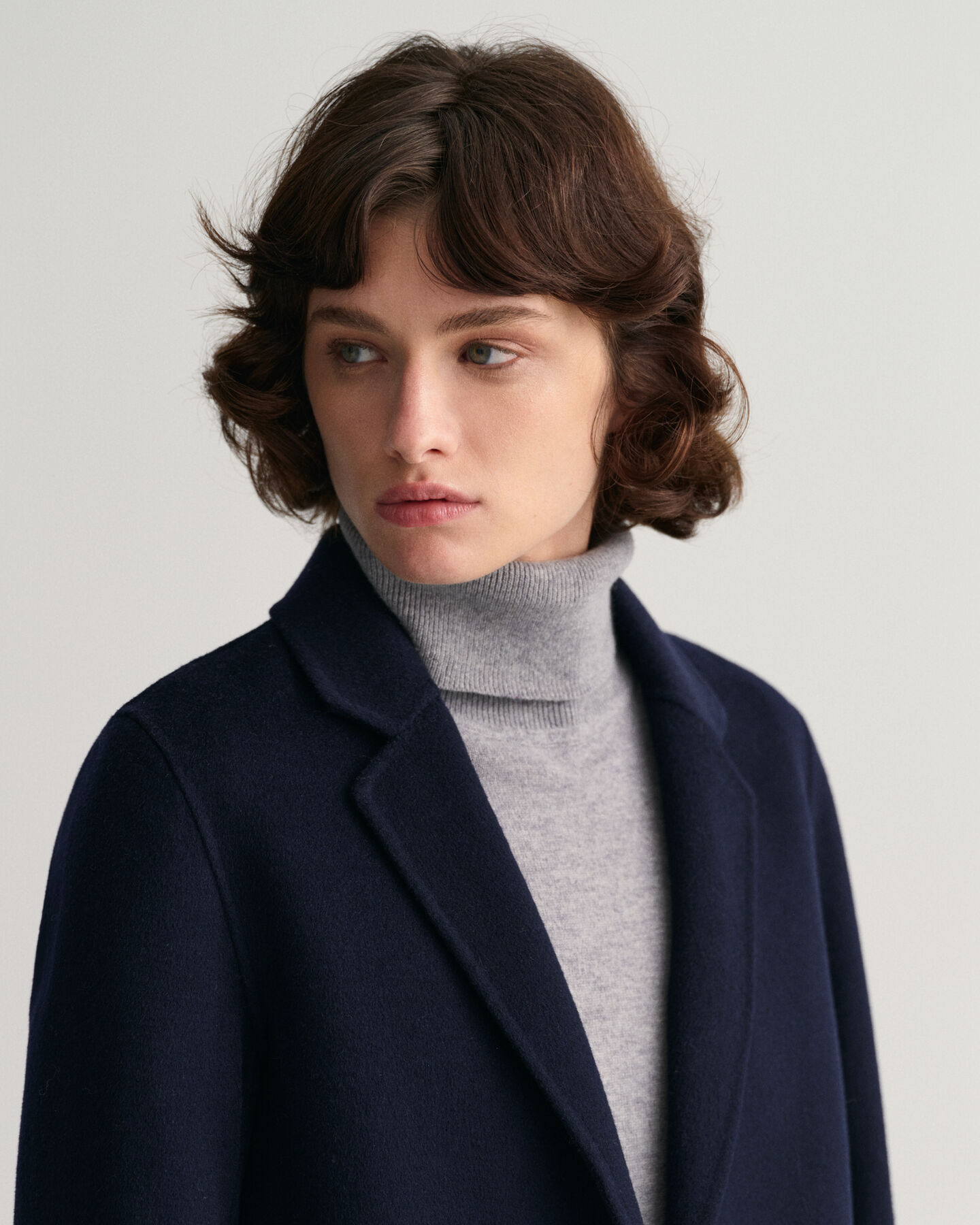 Americana recta cosida a mano