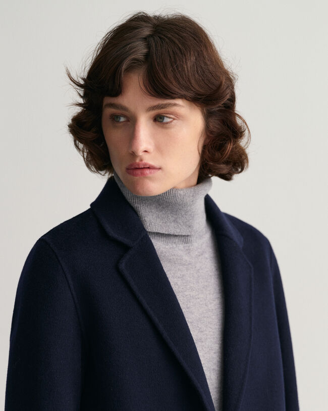 Americana recta cosida a mano