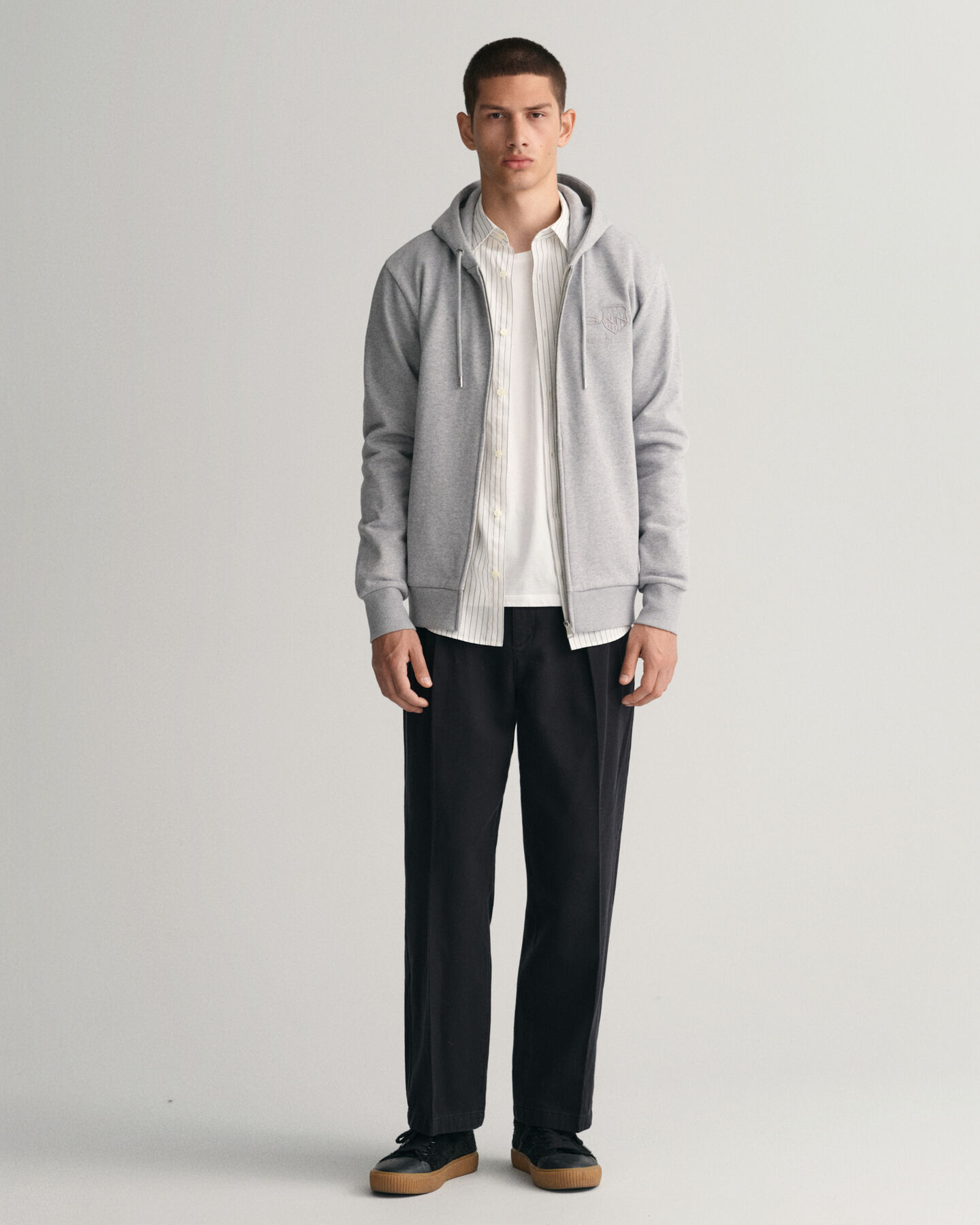 Sudadera con capucha y cremallera Tonal Shield