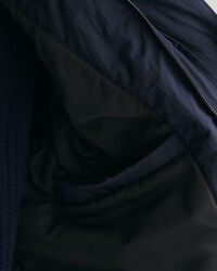 Gab&aacute;n acolchado