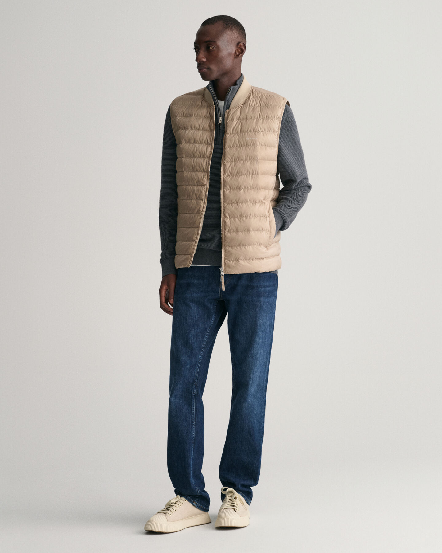 Chaleco bomber con acolchado ligero