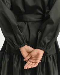 Vestido de manga larga en satén de algodón