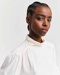 Blusa de cuello cerrado