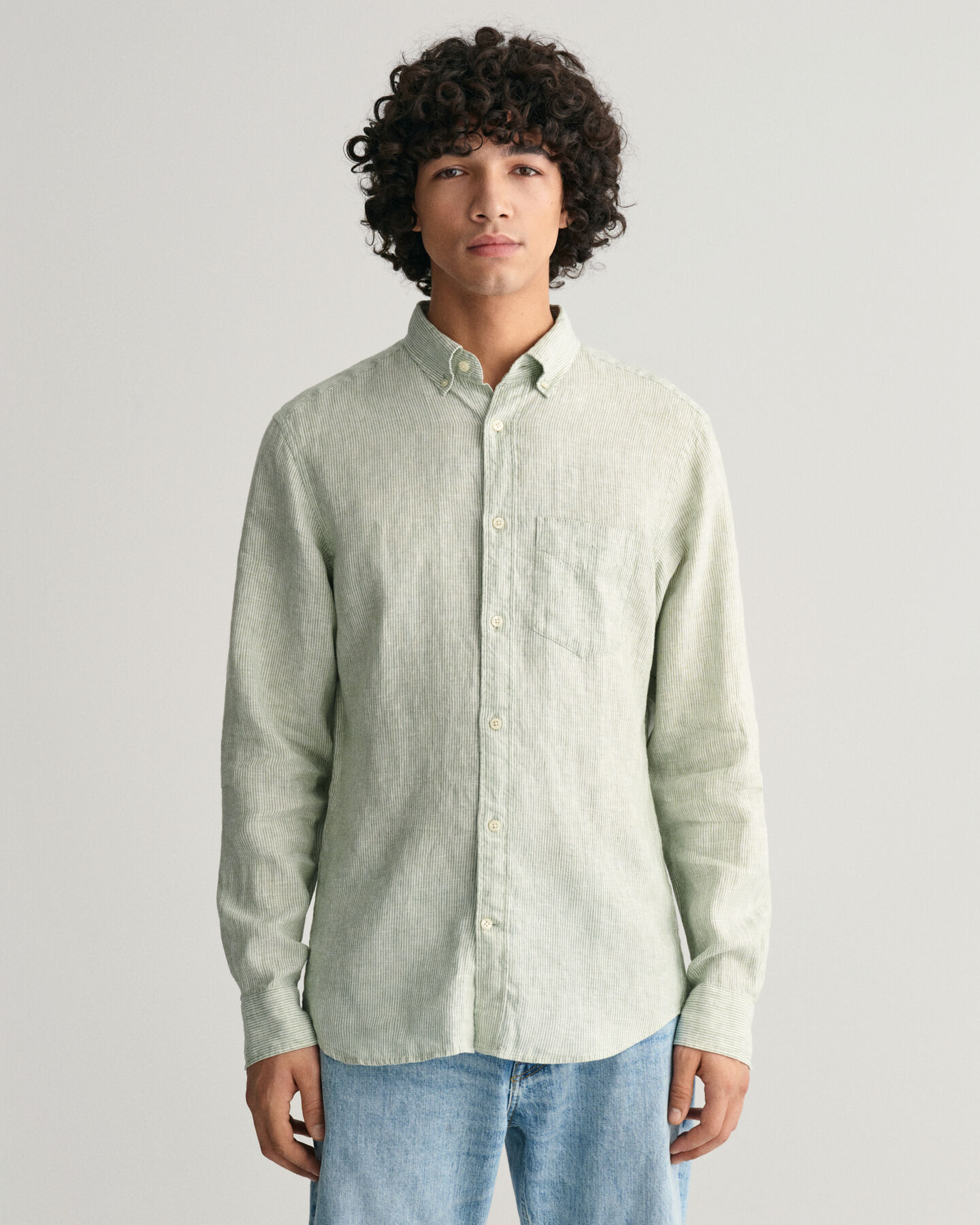 Camisa Regular Fit de lino a rayas