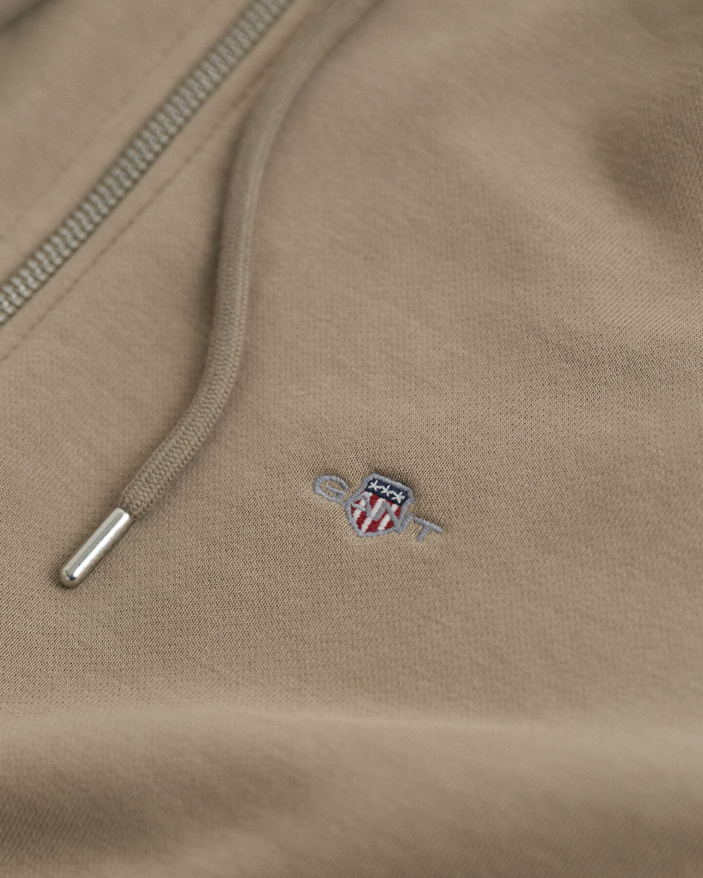 Sudadera con capucha y cremallera Shield