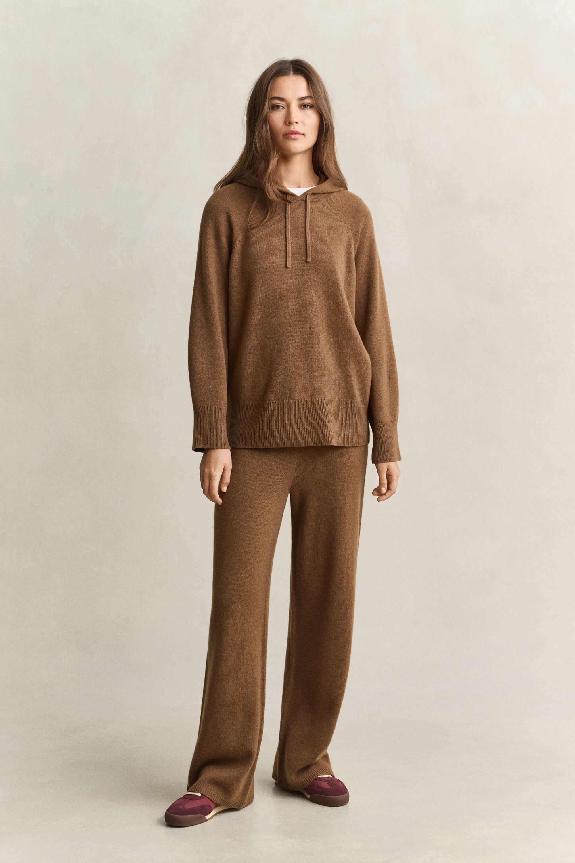 Sudadera de lana y cachemir con capucha